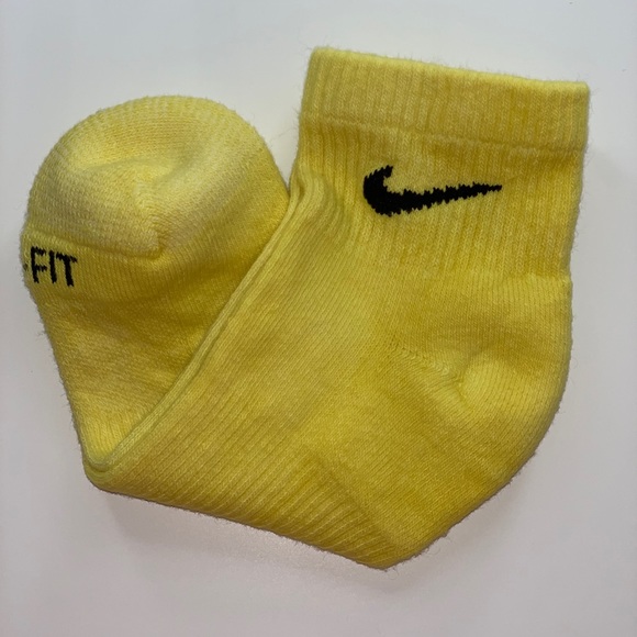 Nike Solid Colored Socks (Yellow) - Picture 3 of 3